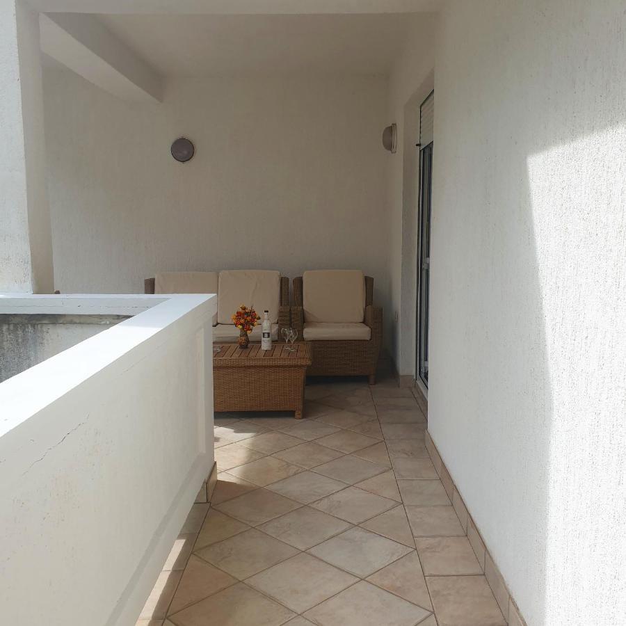Villa Spanjol Rab Town Bagian luar foto