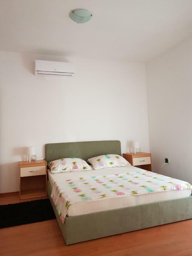 Villa Spanjol Rab Town Bagian luar foto